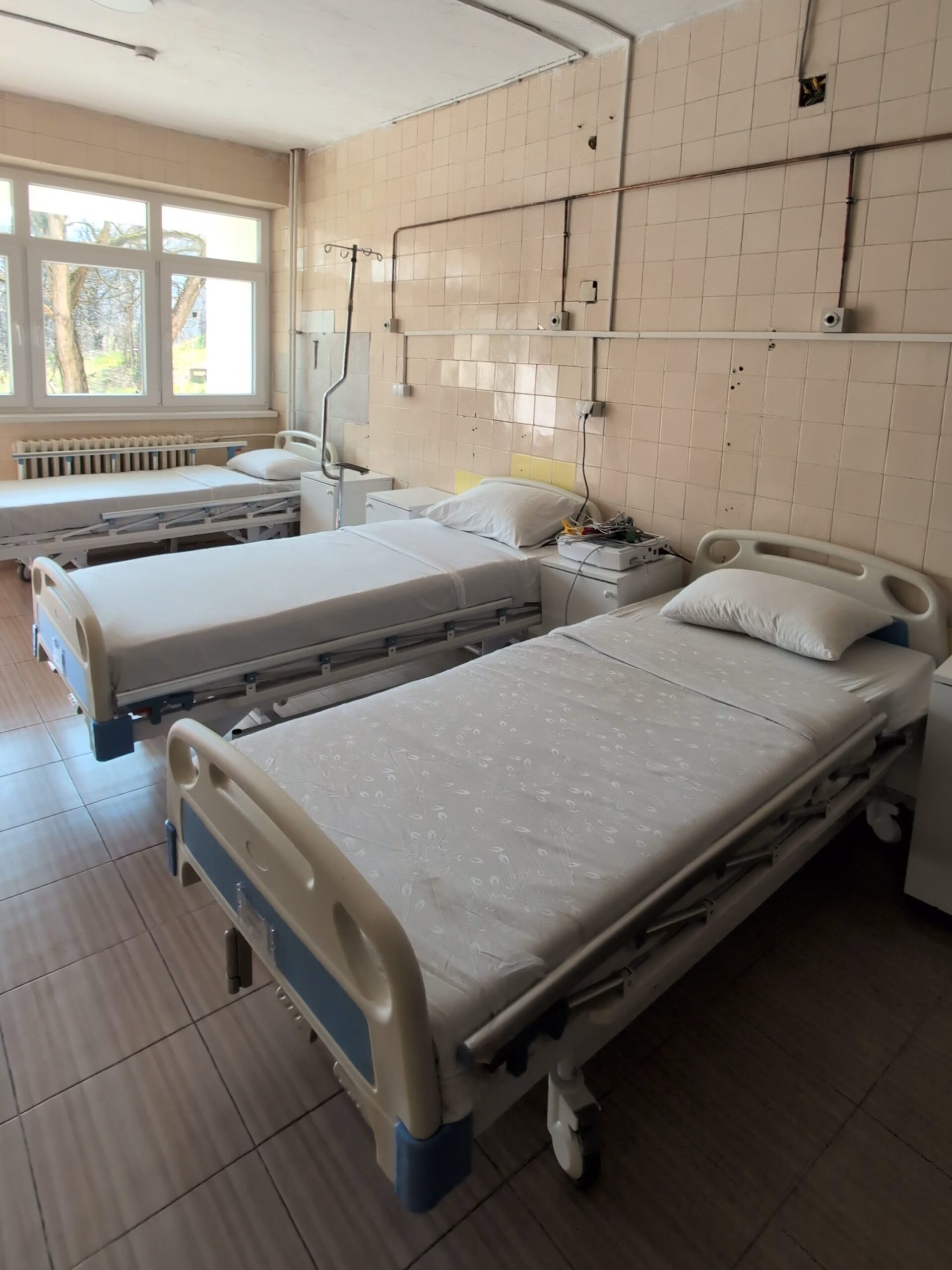 Зегин и Фондацијата д-р Верица Механџиска донираа 14 болнички кревети на болницата во Штип